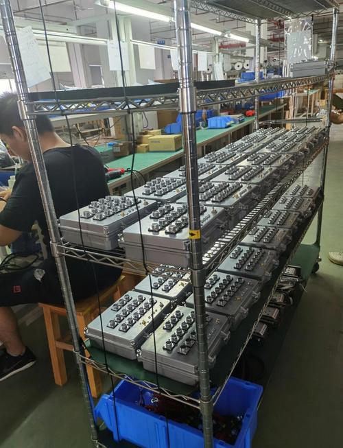 中秋工厂行:在烟火与星辰里,读懂他的担当
