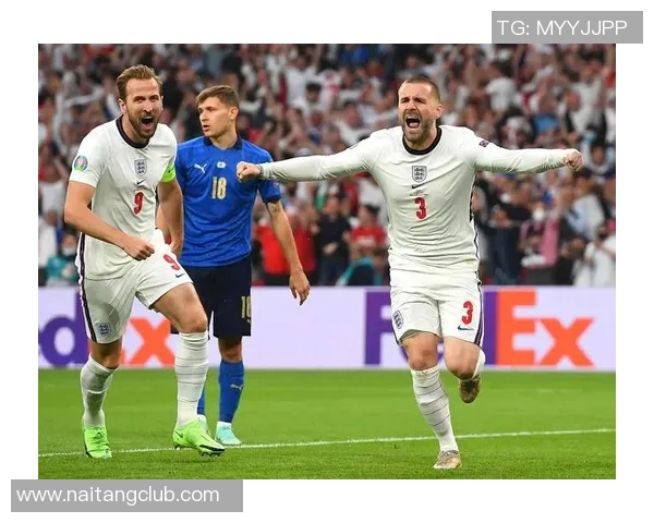 独立队与多伦多的激烈对决揭示了足球战术的新趋势与球队实力的较量