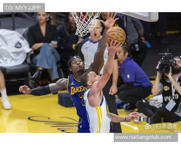 篮网与湖人上海对决精彩回顾及最终比赛结果分析